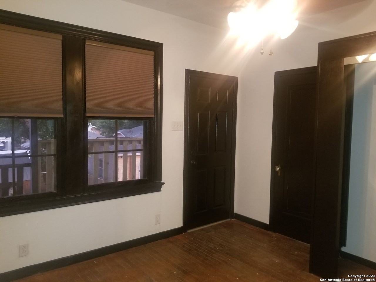 810 W Craig Pl #201 - Photo 4 of 20