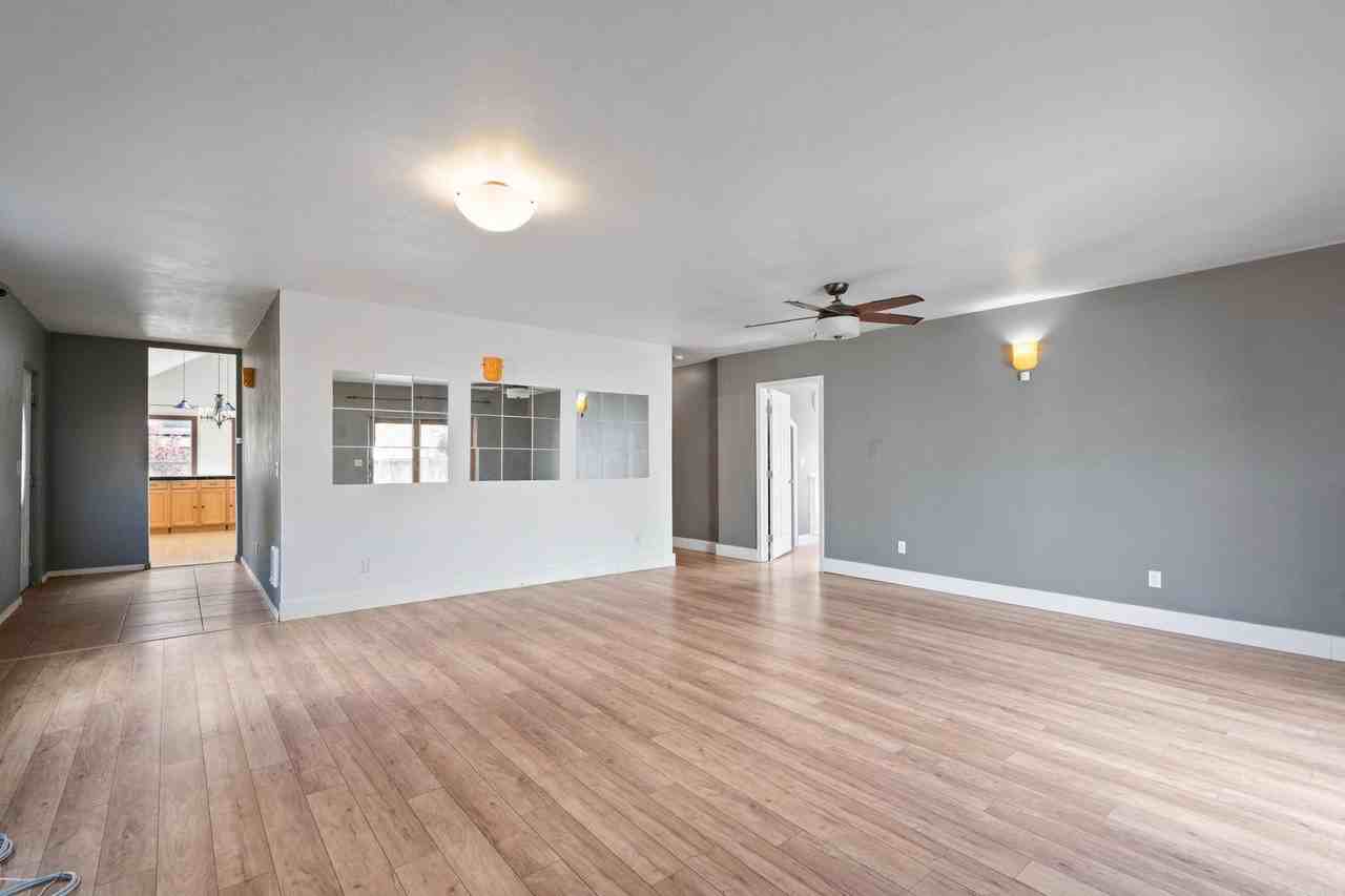 5403 Ne 11th Ave - Photo 6 of 42