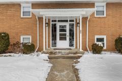 305 N Elizabeth - Photo 1 of 1