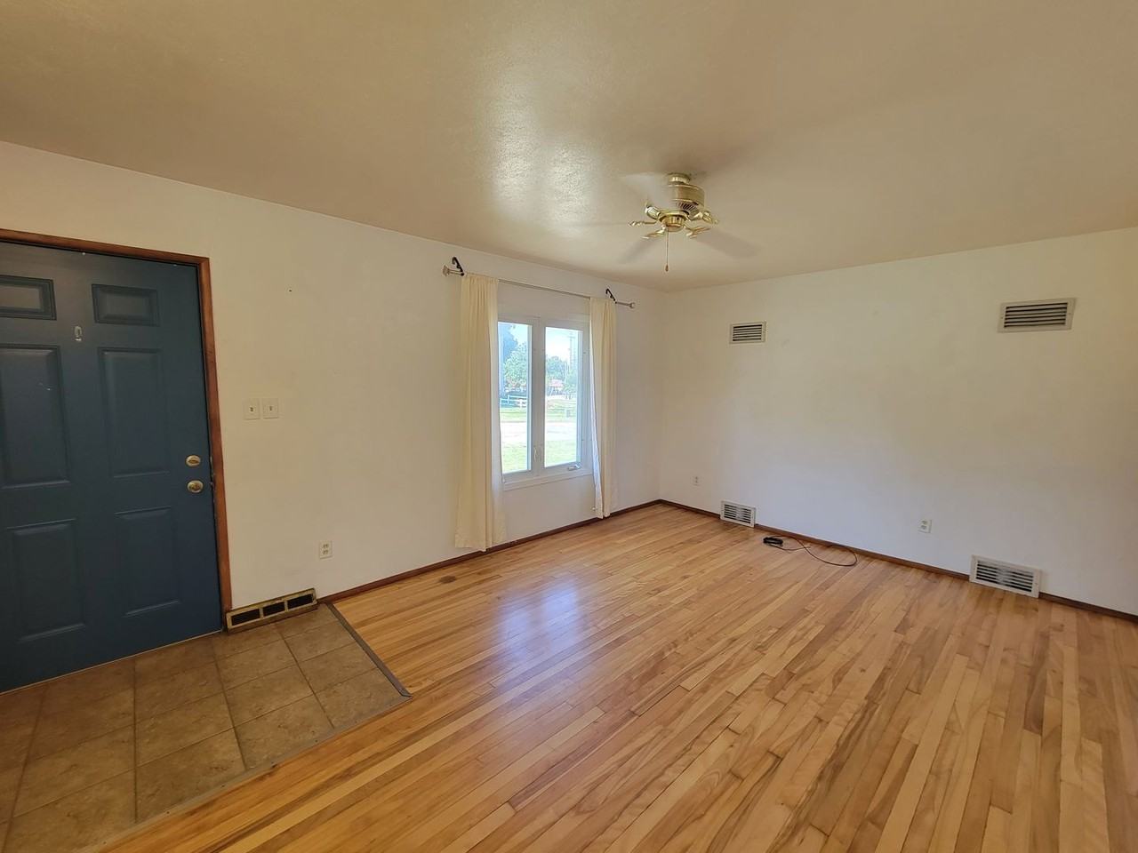 722 Newman Ave - Photo 3 of 29