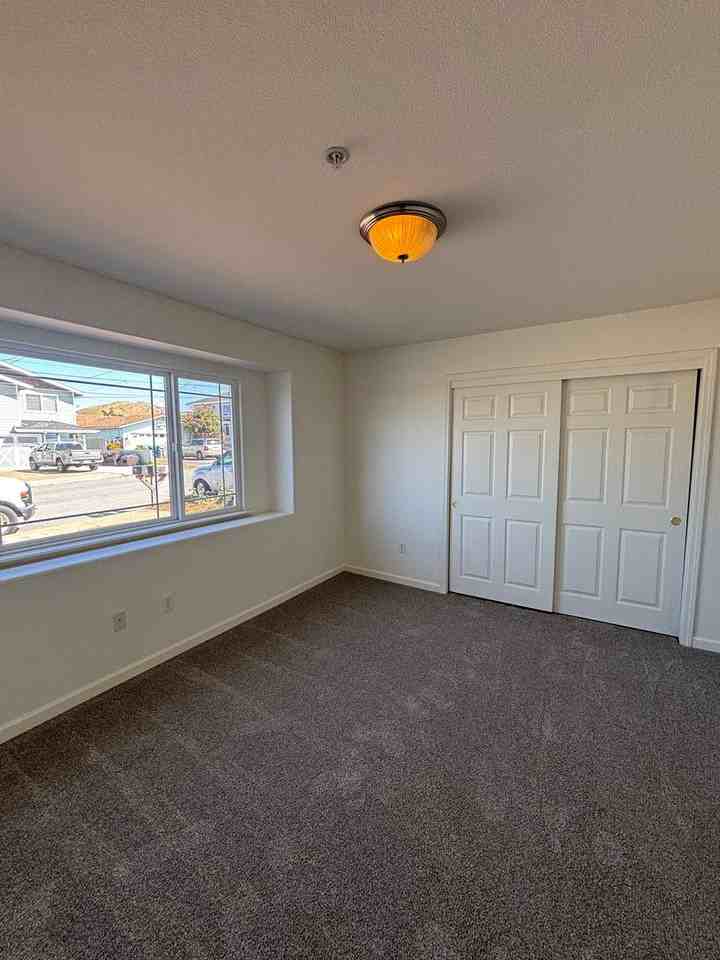 P32000 - Photo 7 of 45