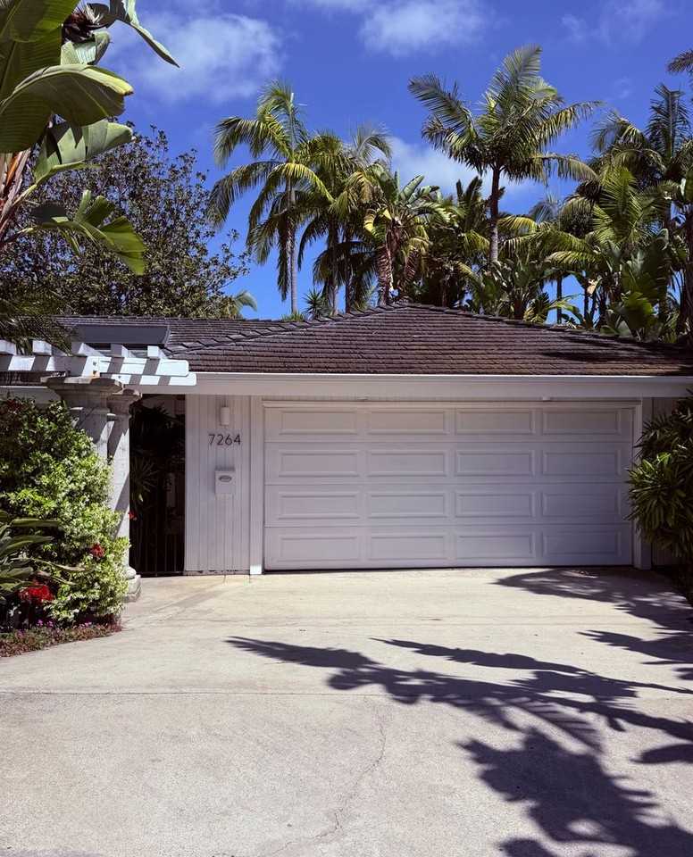 7264 Estrella De Mar Rd - Photo 2 of 49