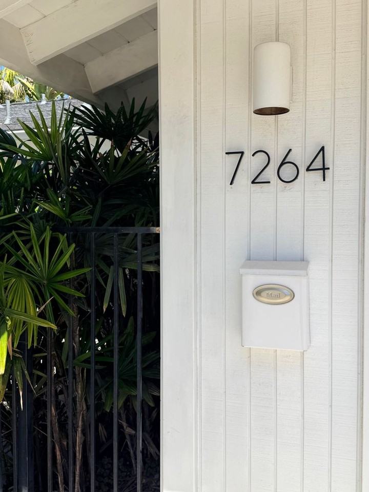 7264 Estrella De Mar Rd - Photo 3 of 49