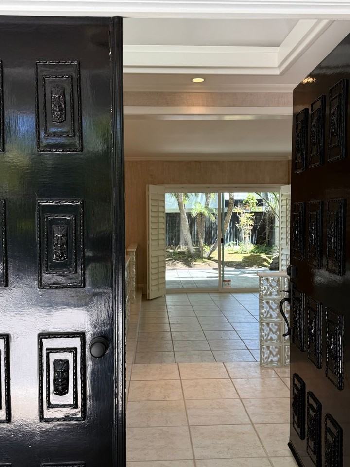 7264 Estrella De Mar Rd - Photo 7 of 49