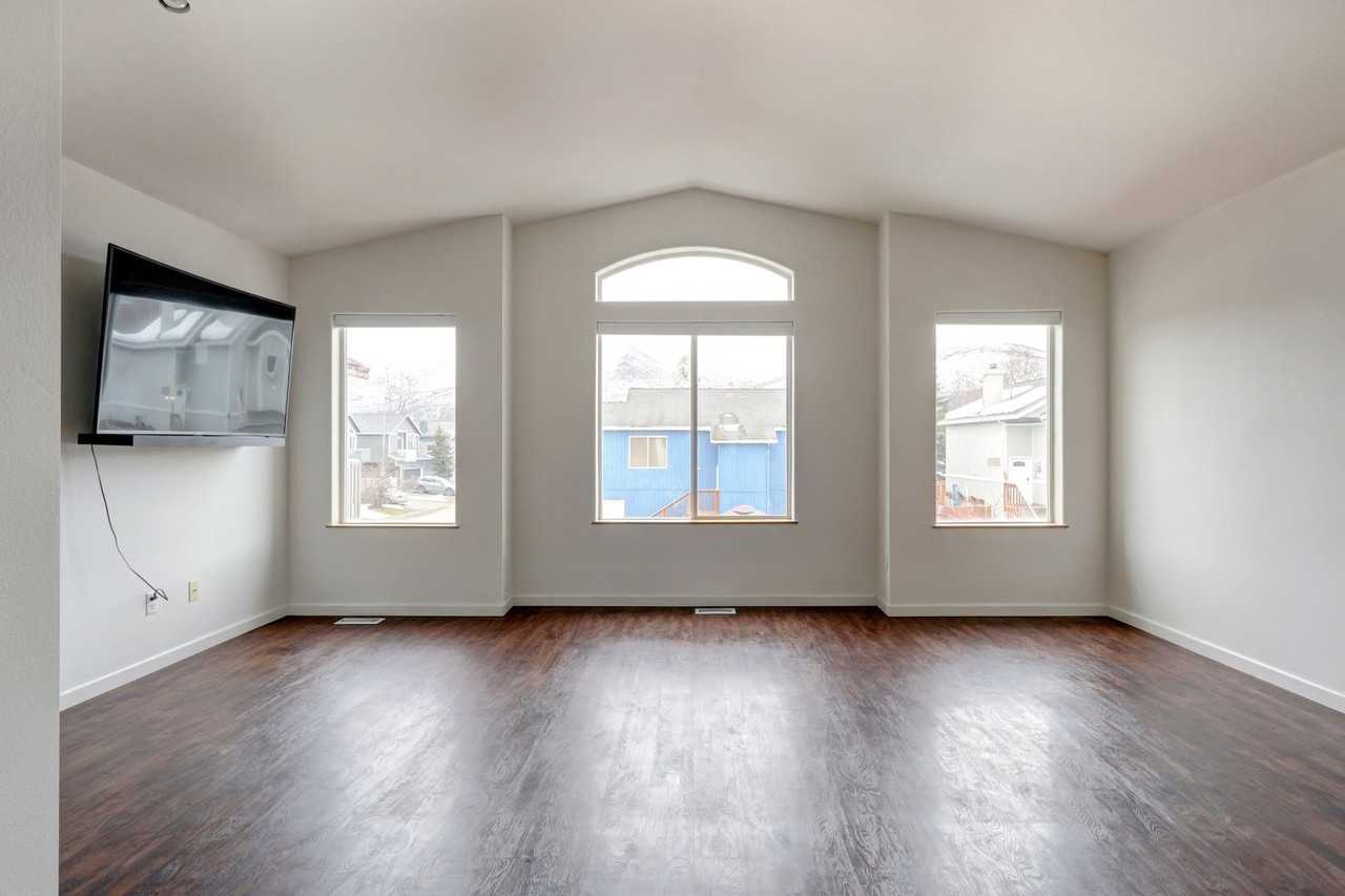 3622 Sycamore Loop - Photo 7 of 38