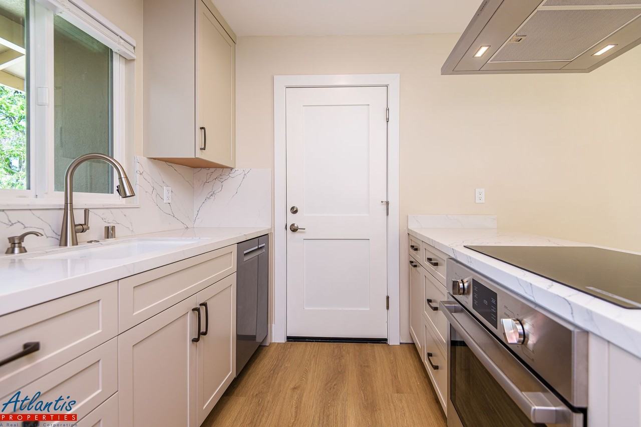 1336 Antonio Ln - Photo 6 of 21