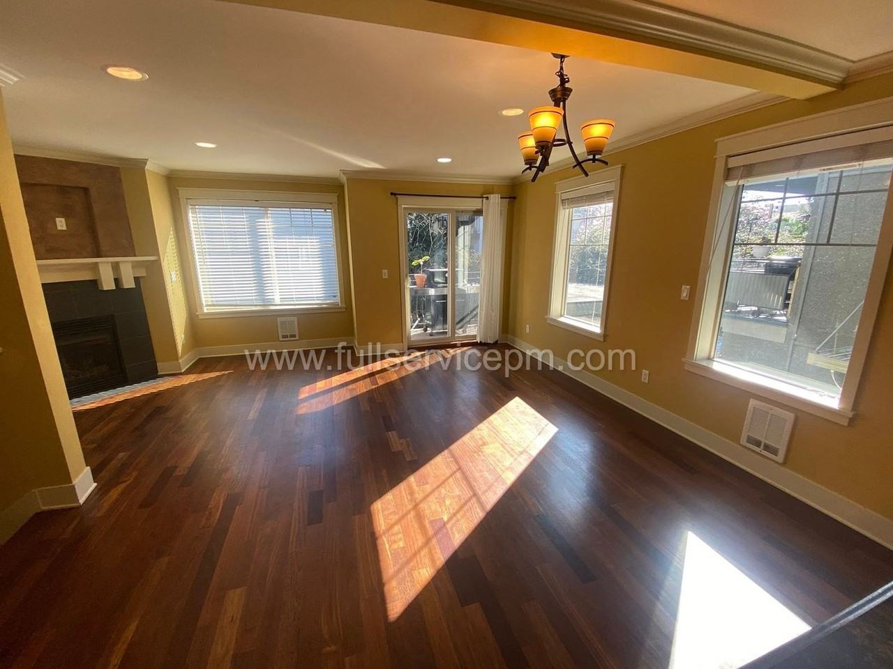 1407 Nw 63rd St - Photo 2 of 42