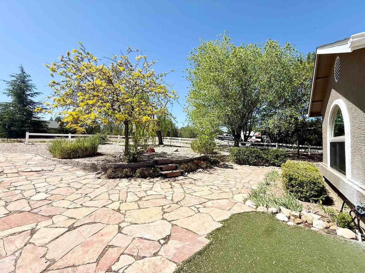 2640 W Quail View Loop - Photo 3 of 20
