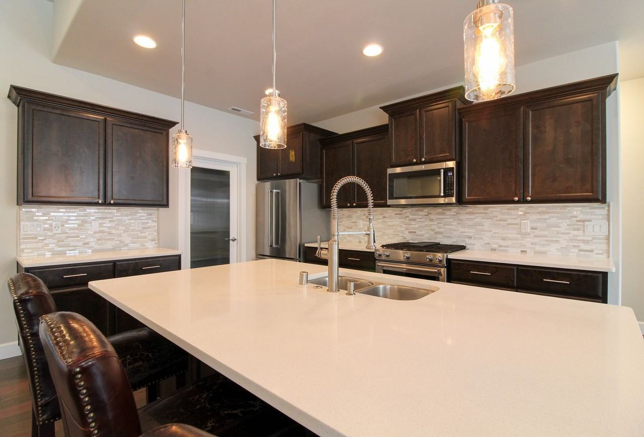 4675 Cowlitz Blvd - Photo 2 of 21