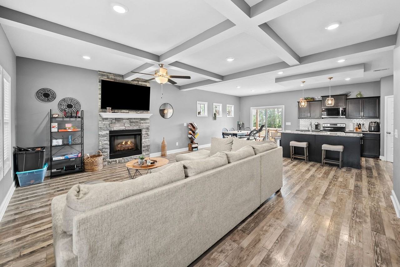 1116 Eagles View Dr - Photo 5 of 39