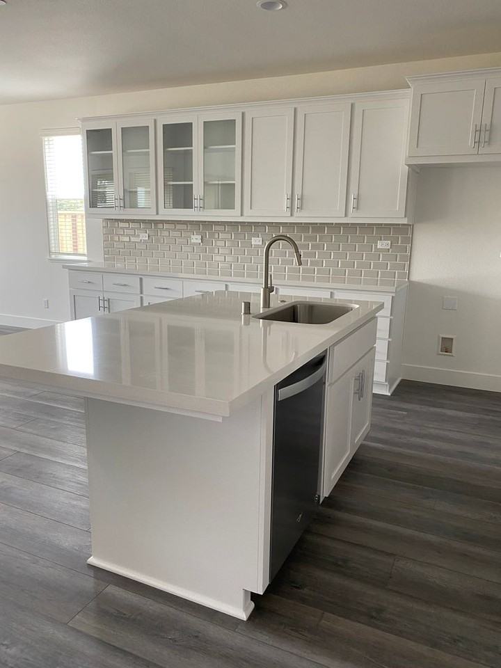 1494 Oak Cir - Photo 5 of 12