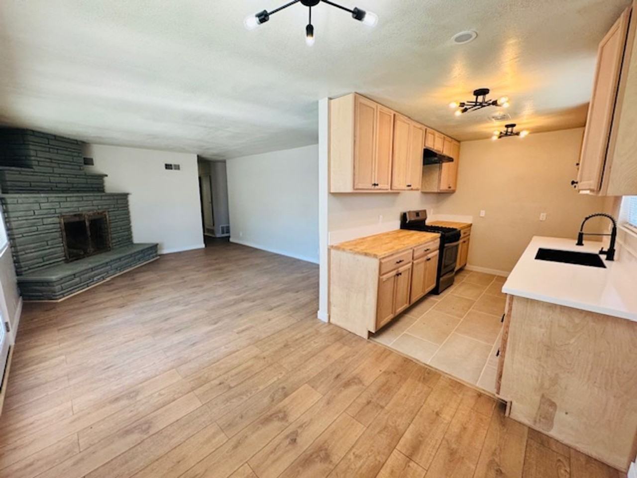 45402 5th St E - Photo 5 of 15