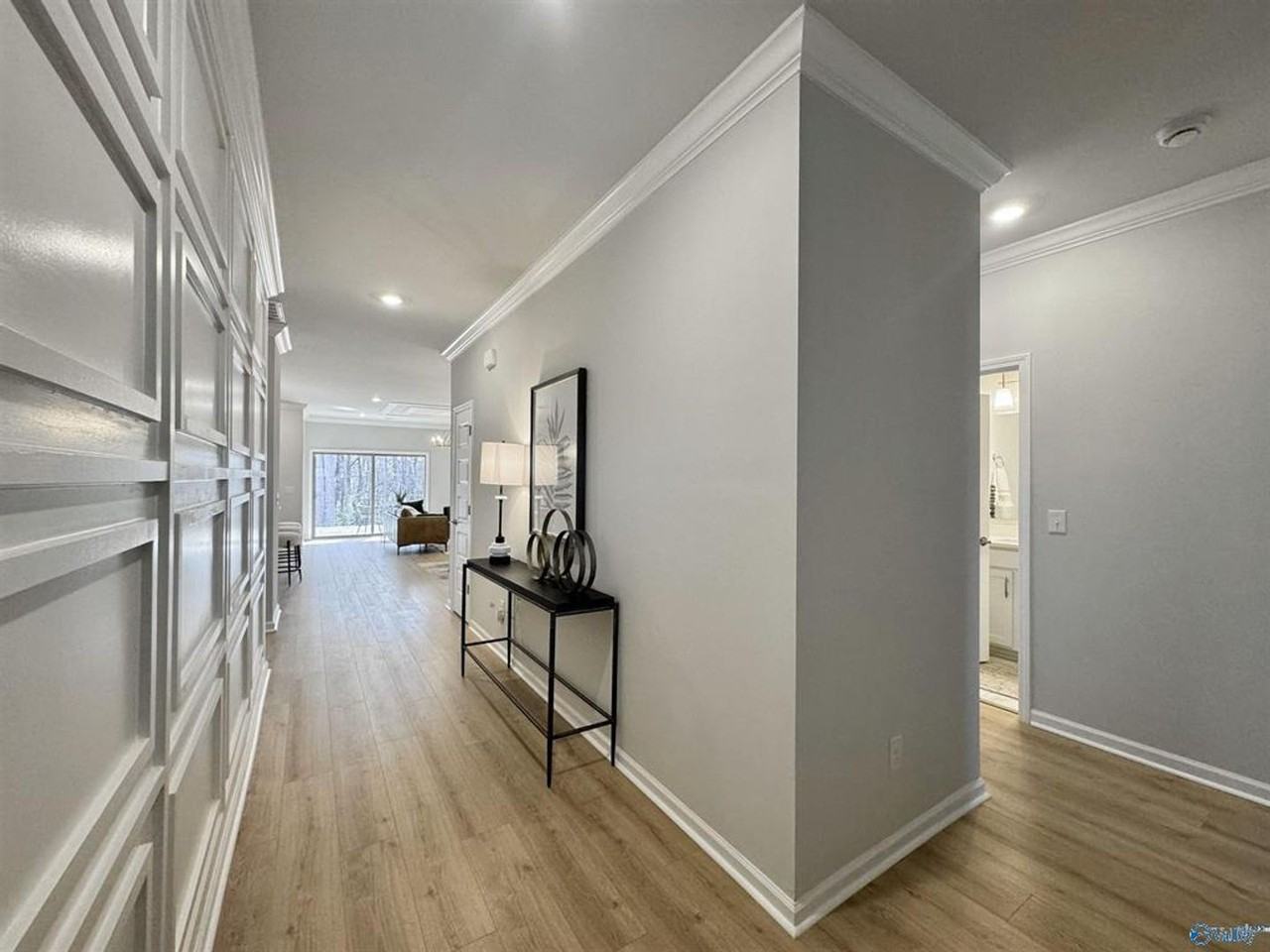 237 Granby Ln - Photo 3 of 23