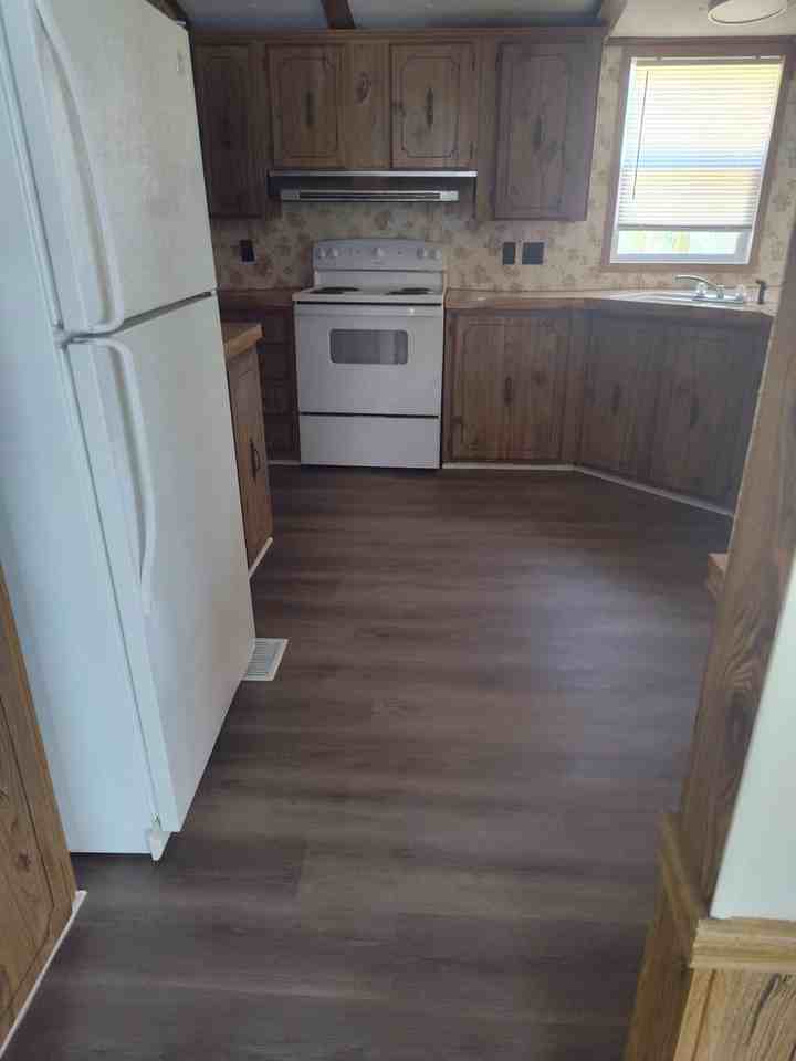 615 Rocwood Dr - Photo 2 of 7