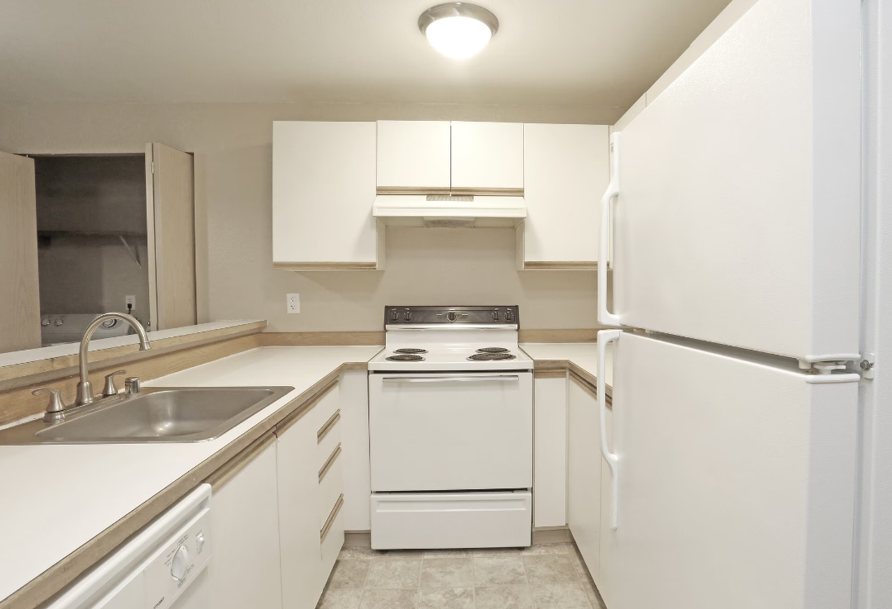 City View Apartments in West Seattle - Photo 6 of 21