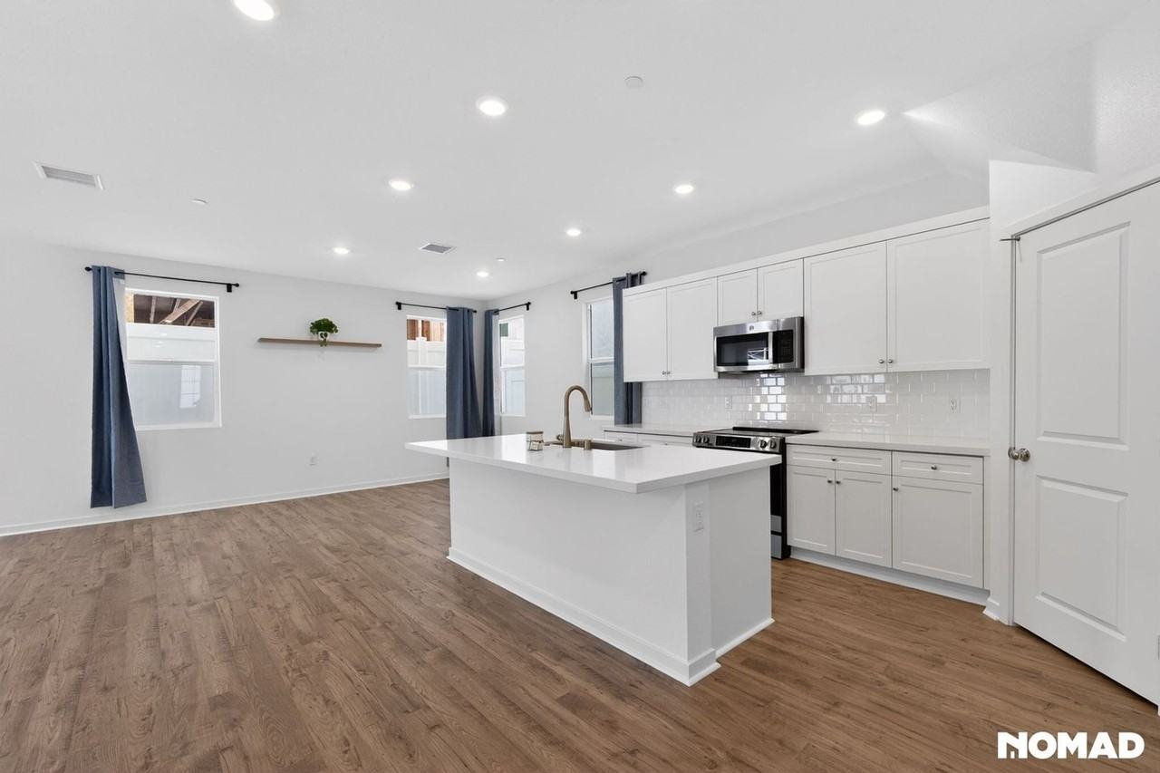 26648 Jonquil Ave - Photo 5 of 31