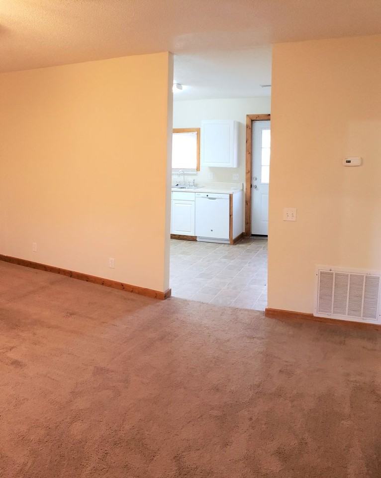 127 10th St - Photo 2 of 15