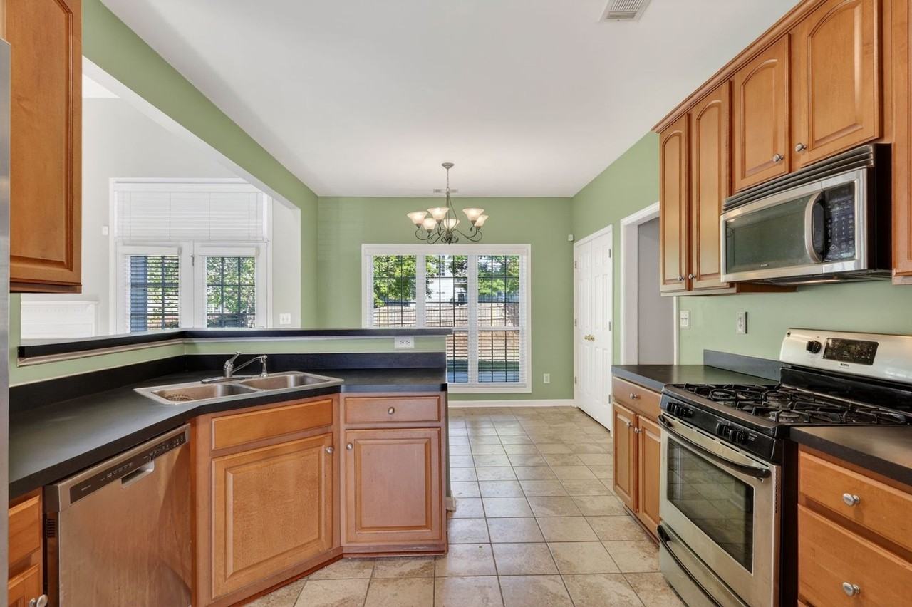 6108 Vintage Pointe Pl - Photo 5 of 27