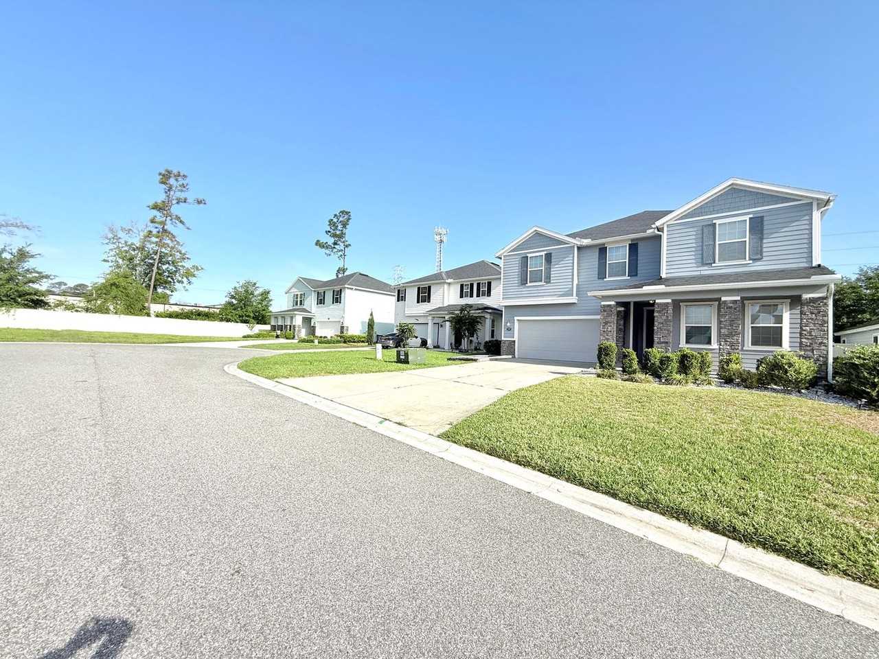 12357 Sea Island Dr - Photo 3 of 46