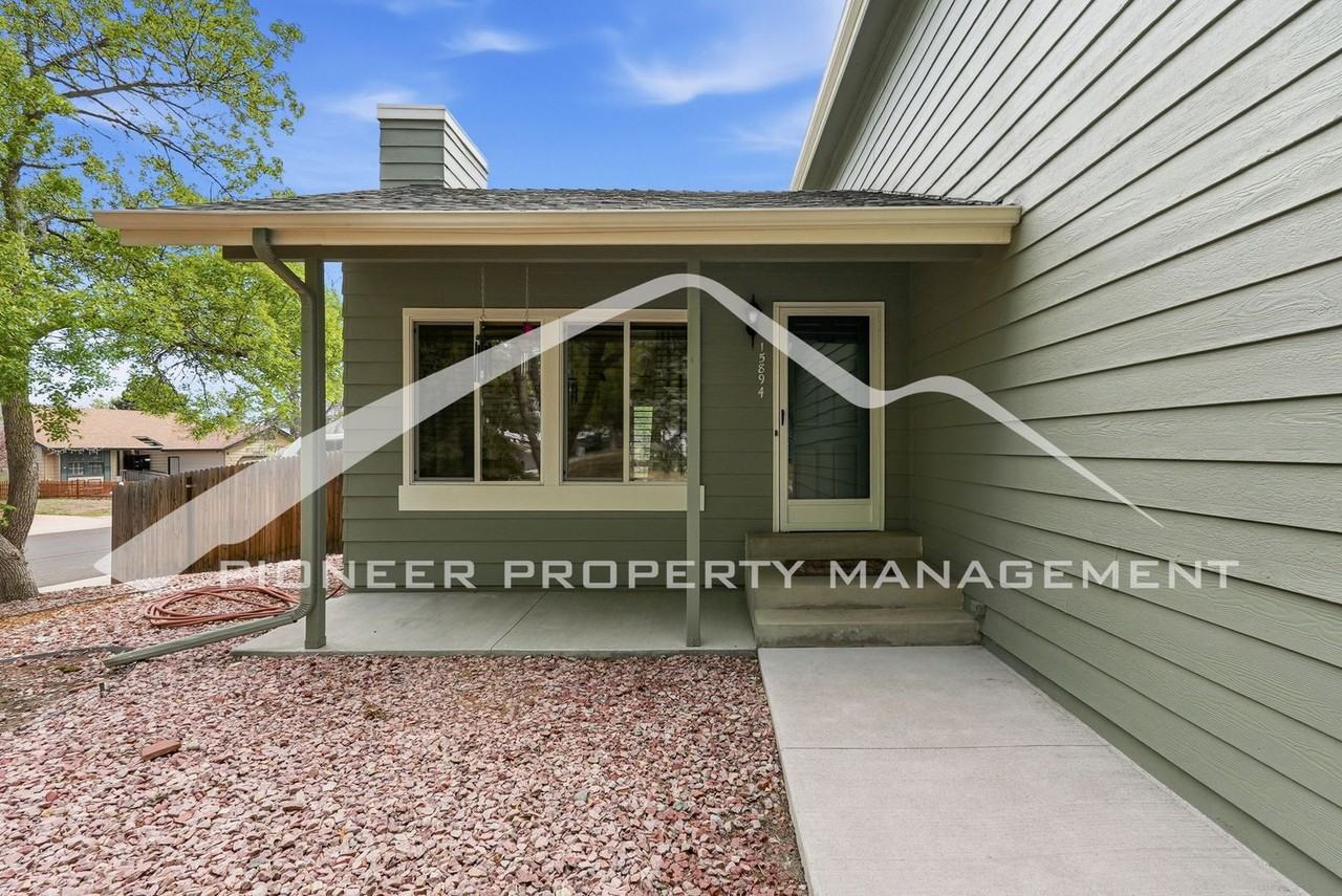 15894 E Purdue Dr - Photo 2 of 36