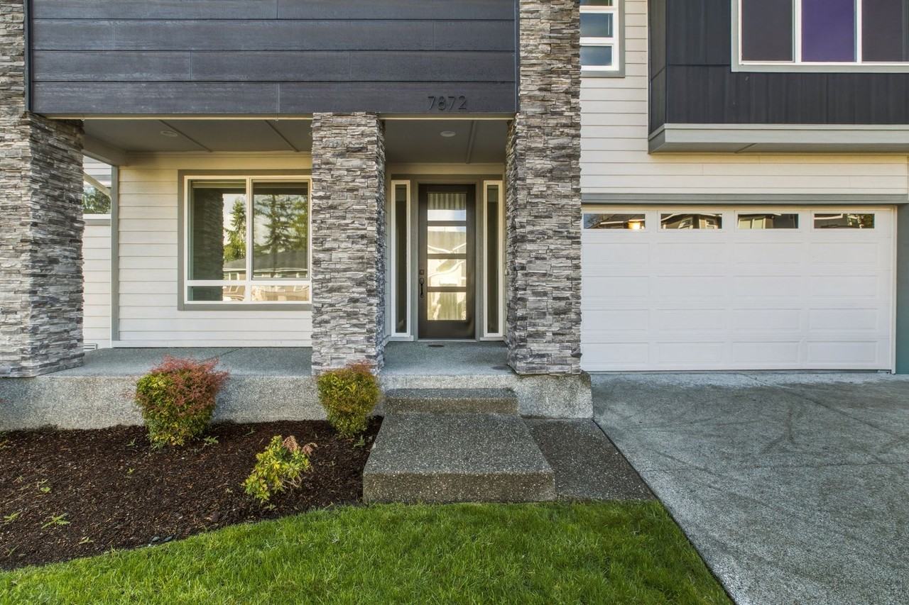 7872 198th Avenue Pl E - Photo 2 of 30