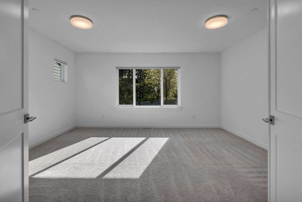 7872 198th Avenue Pl E - Photo 4 of 30