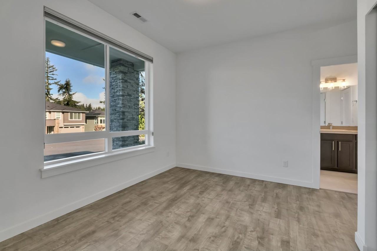 7872 198th Avenue Pl E - Photo 5 of 30