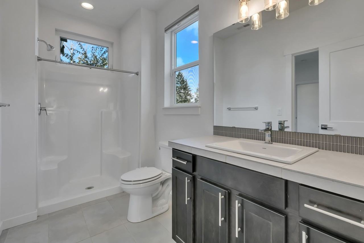 7872 198th Avenue Pl E - Photo 6 of 30