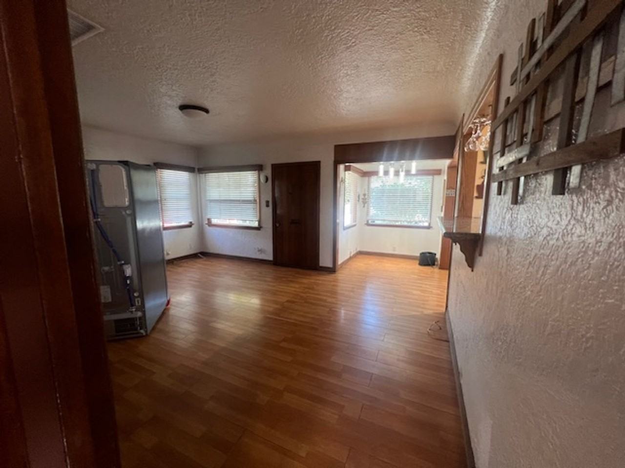 6119 Brayton Ave - Photo 7 of 34