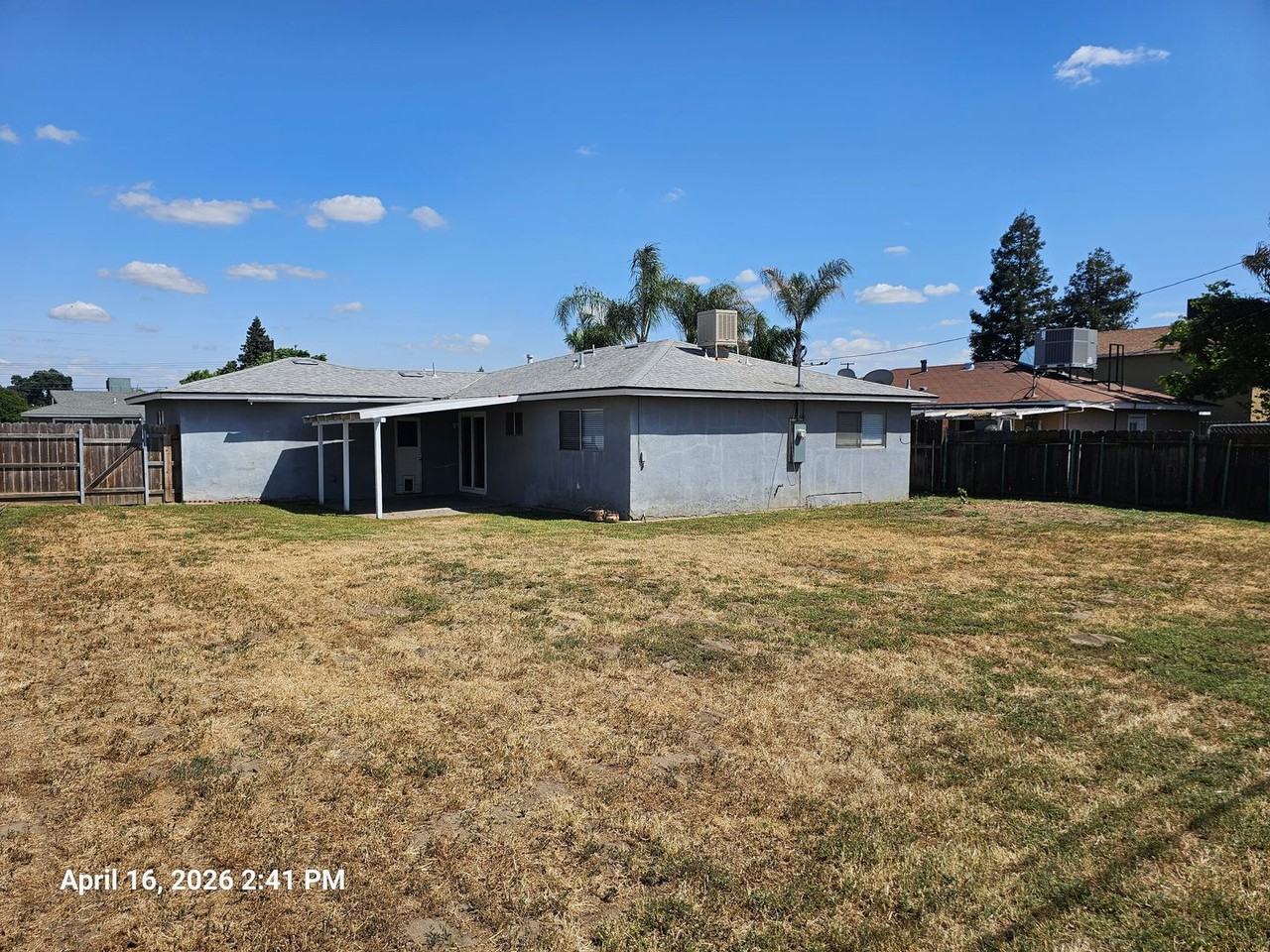 843 S Latimer St - Photo 2 of 2