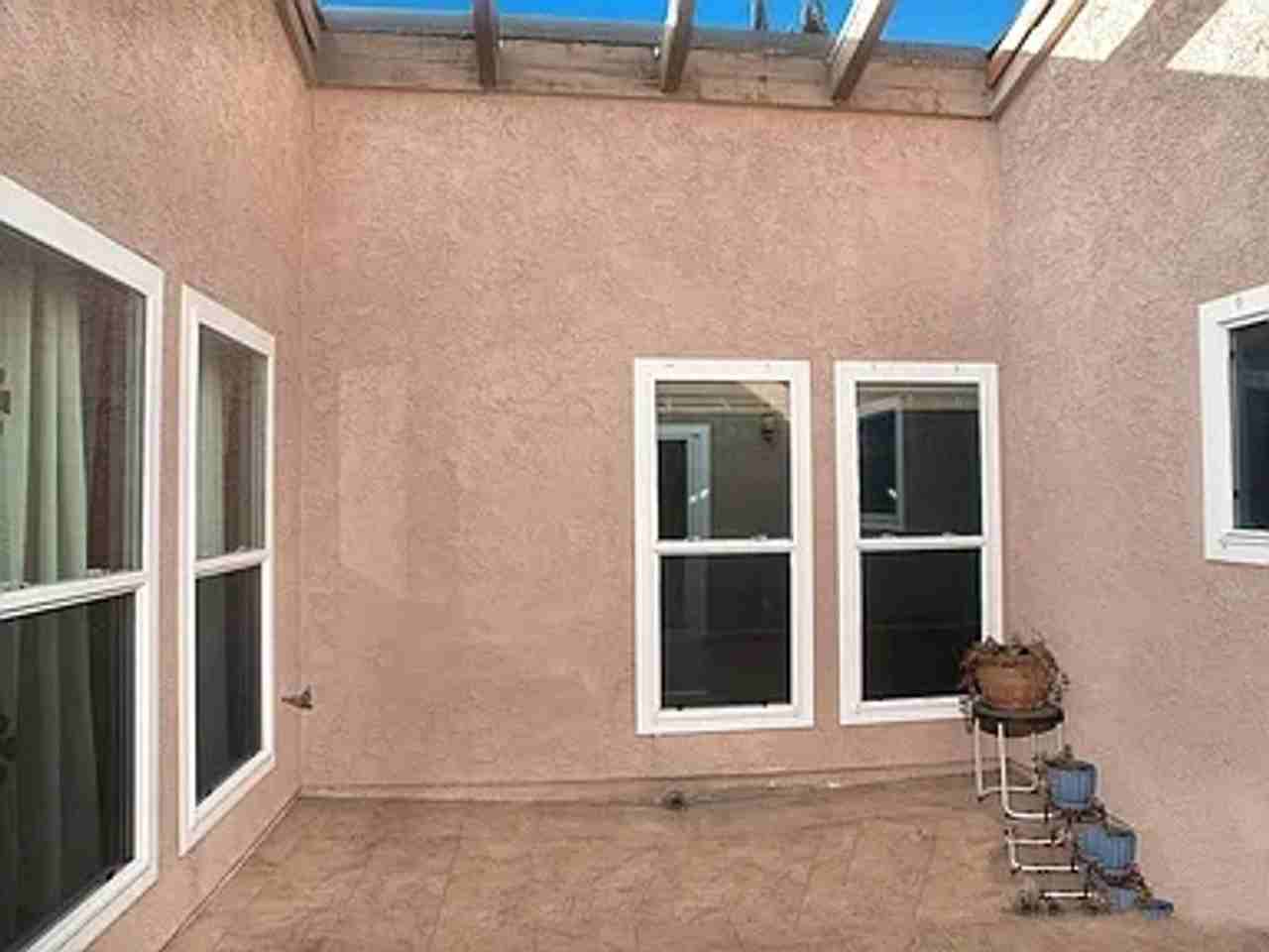 23119 Valerio St - Photo 7 of 24