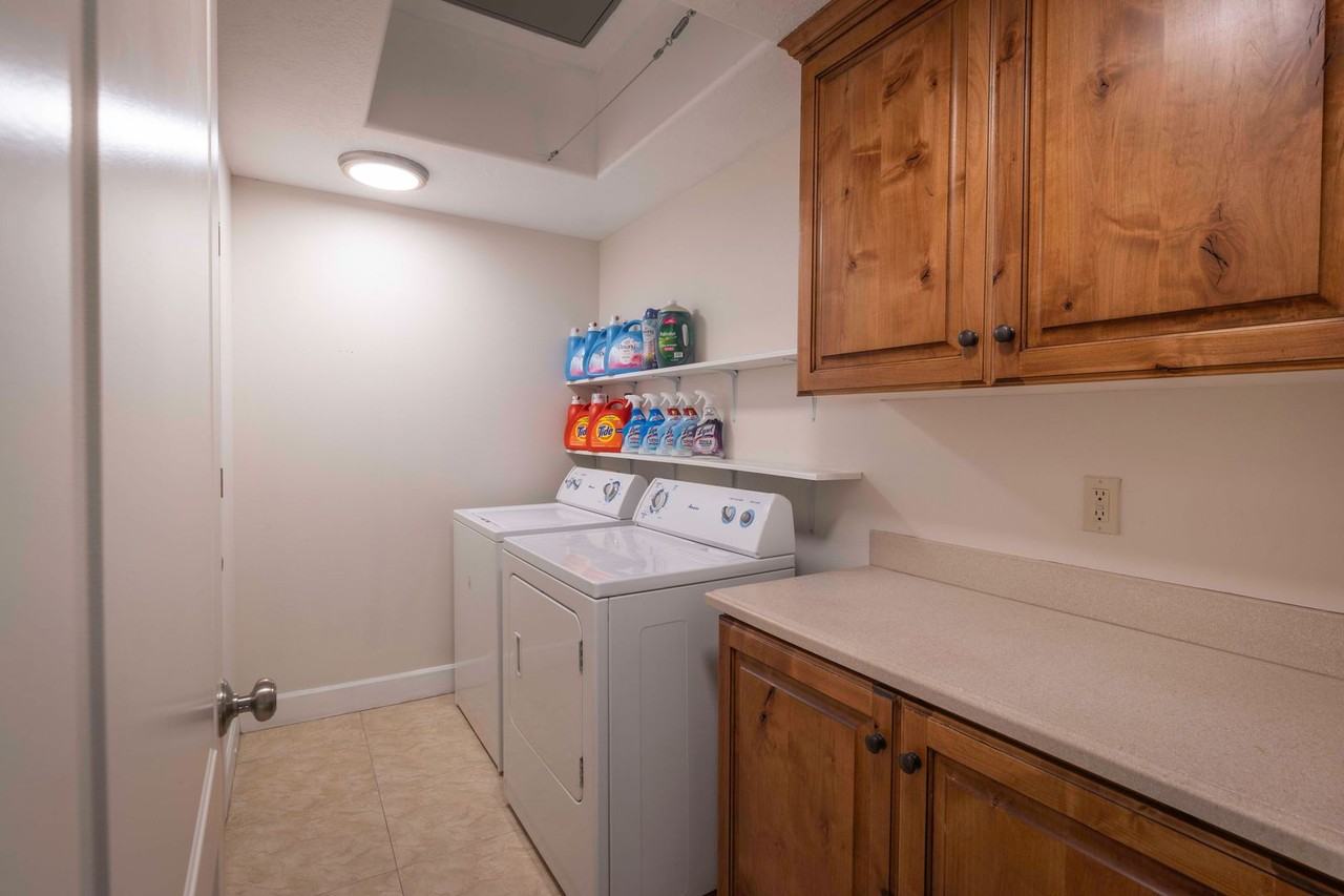 1030 N 995 W #913 - Photo 7 of 22