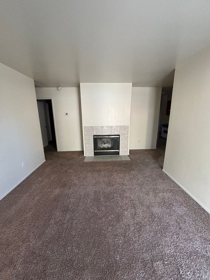 4115 Ardmore Ave - Photo 6 of 15