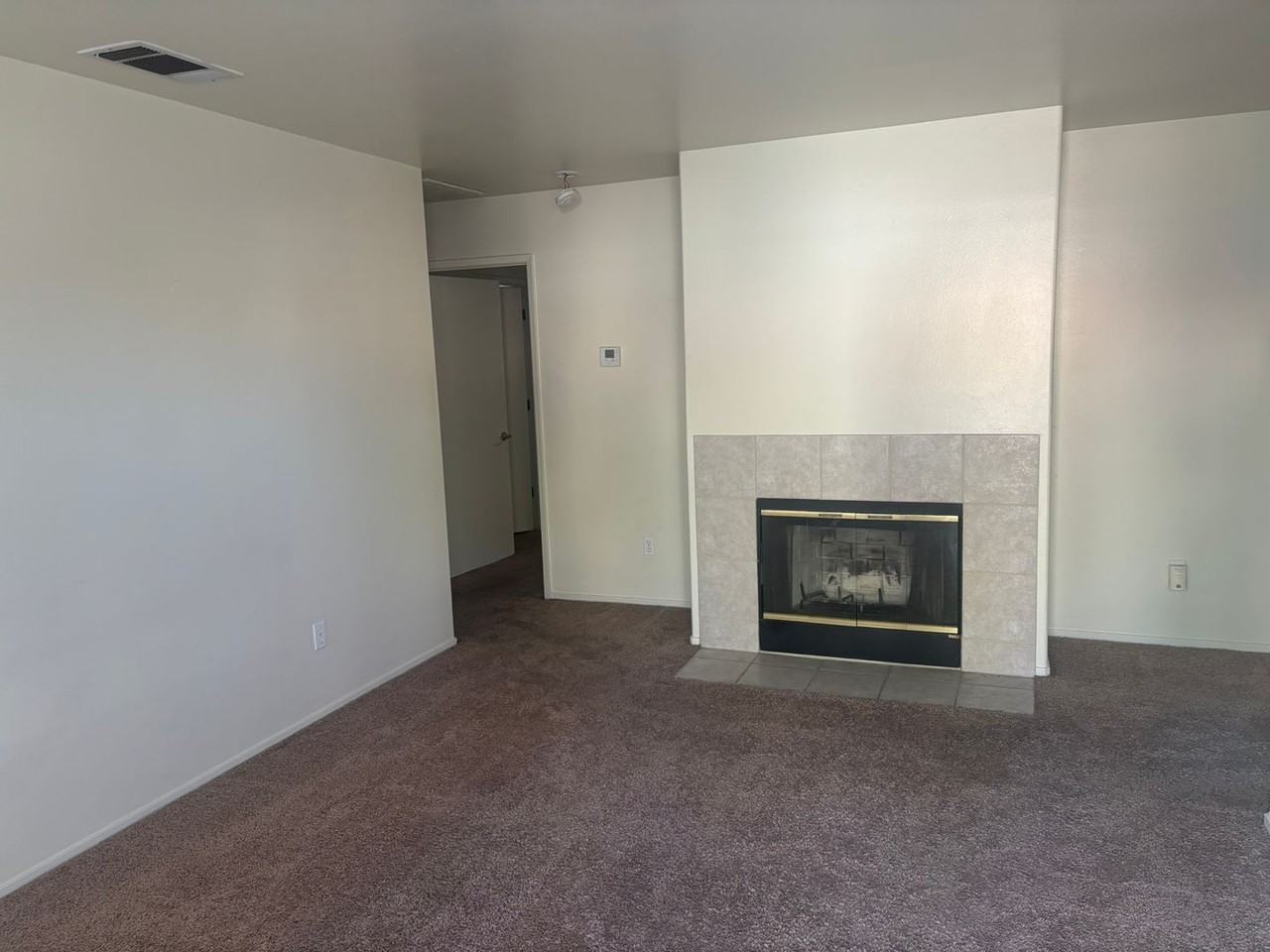 4115 Ardmore Ave - Photo 5 of 15