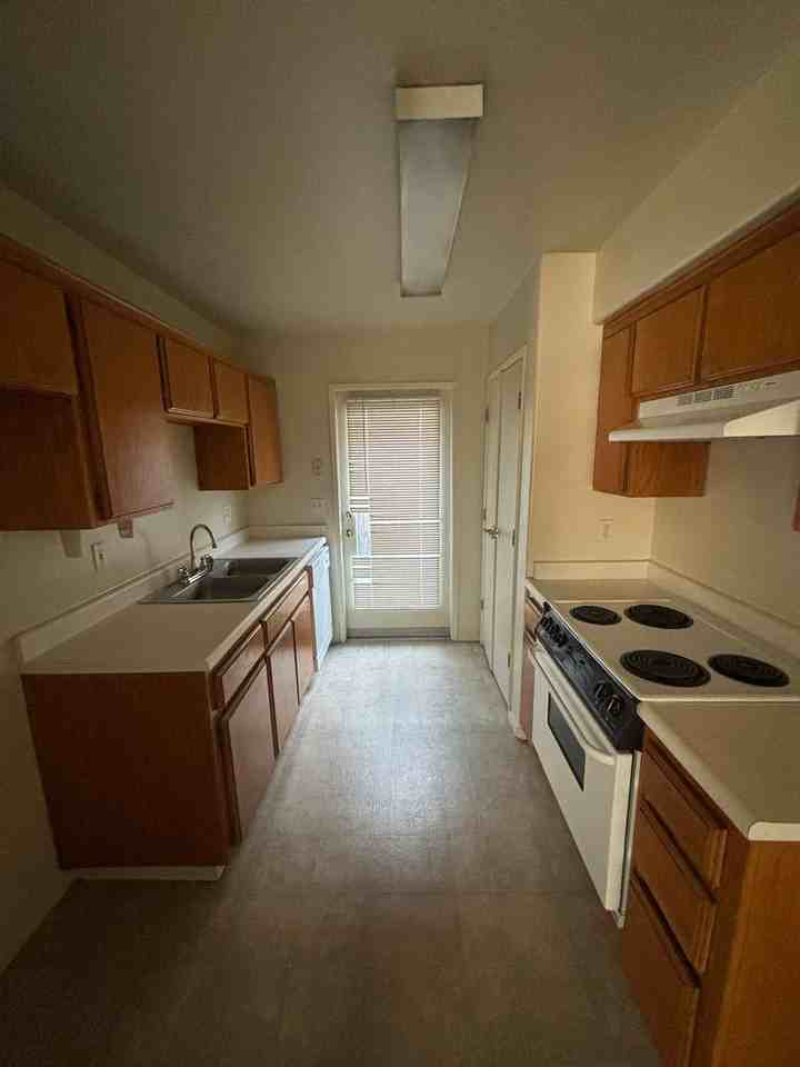 4115 Ardmore Ave - Photo 2 of 15