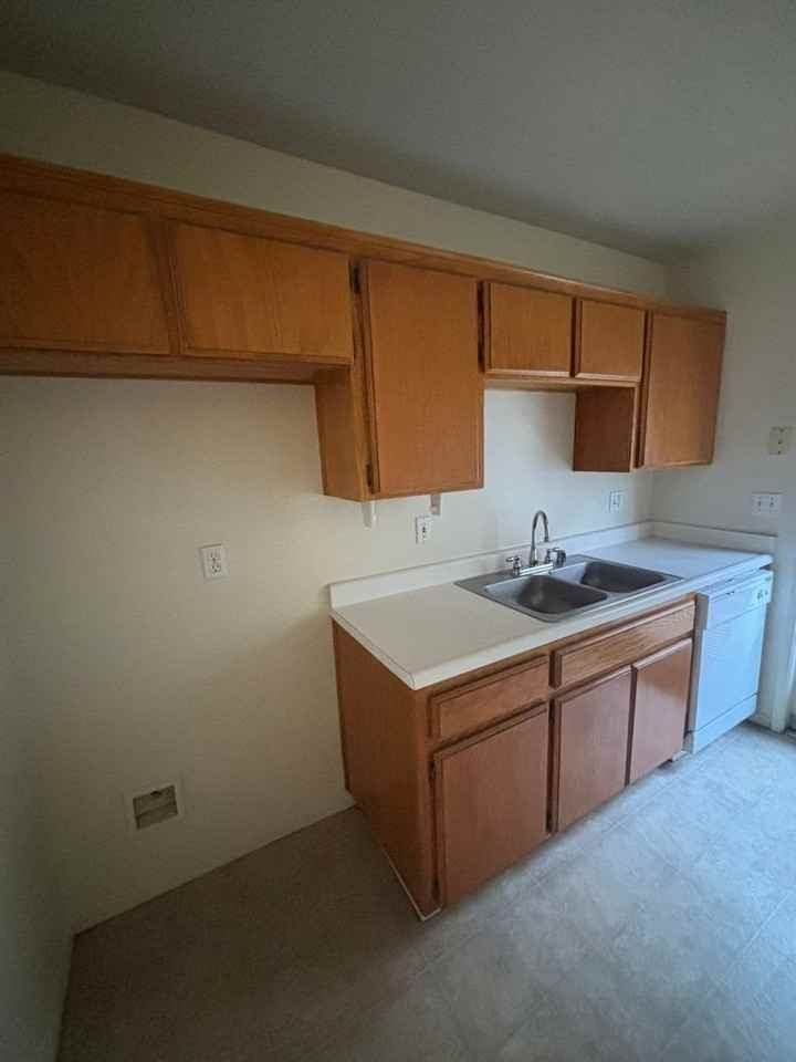 4115 Ardmore Ave - Photo 4 of 15