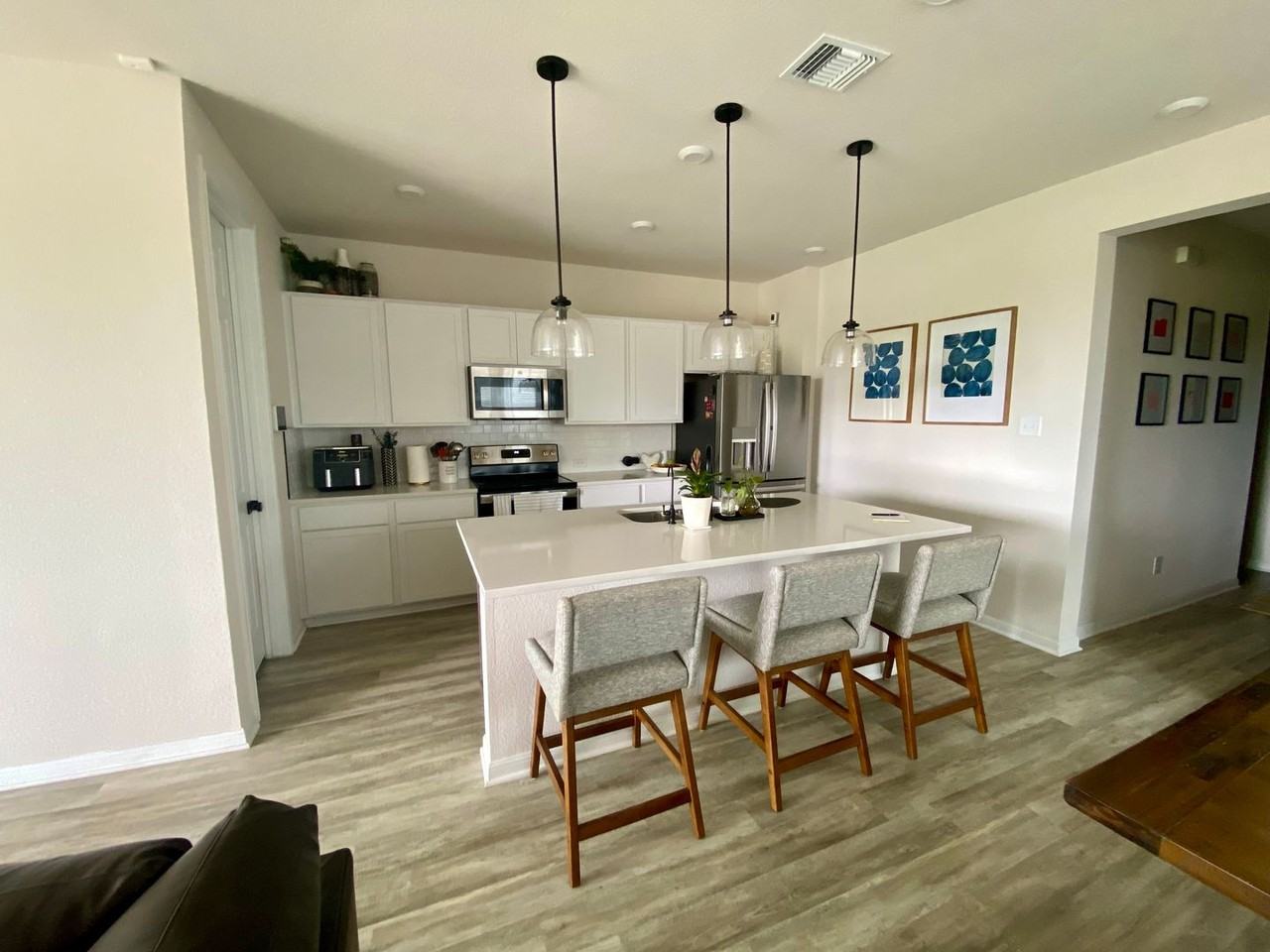 301 Citation Dr - Photo 5 of 19