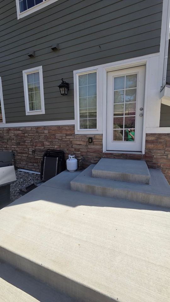 6699 W Yale Ave - Photo 3 of 44