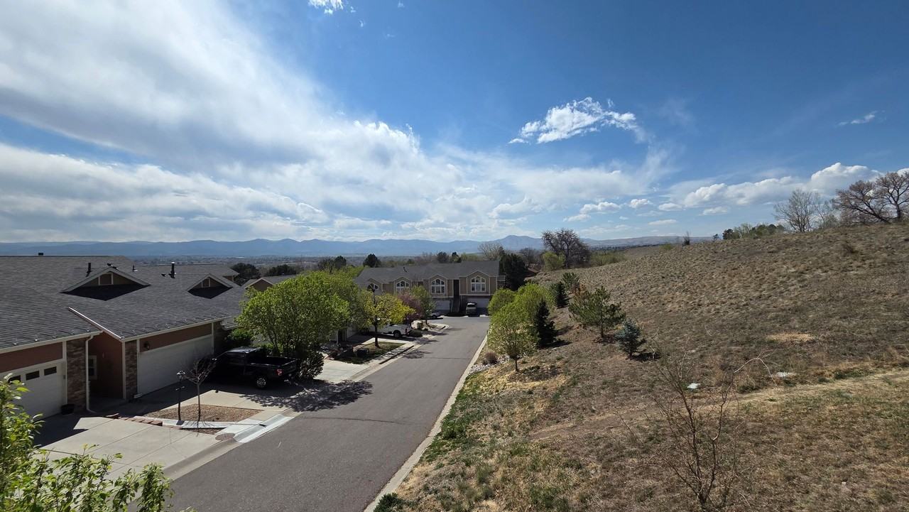 6699 W Yale Ave - Photo 4 of 44