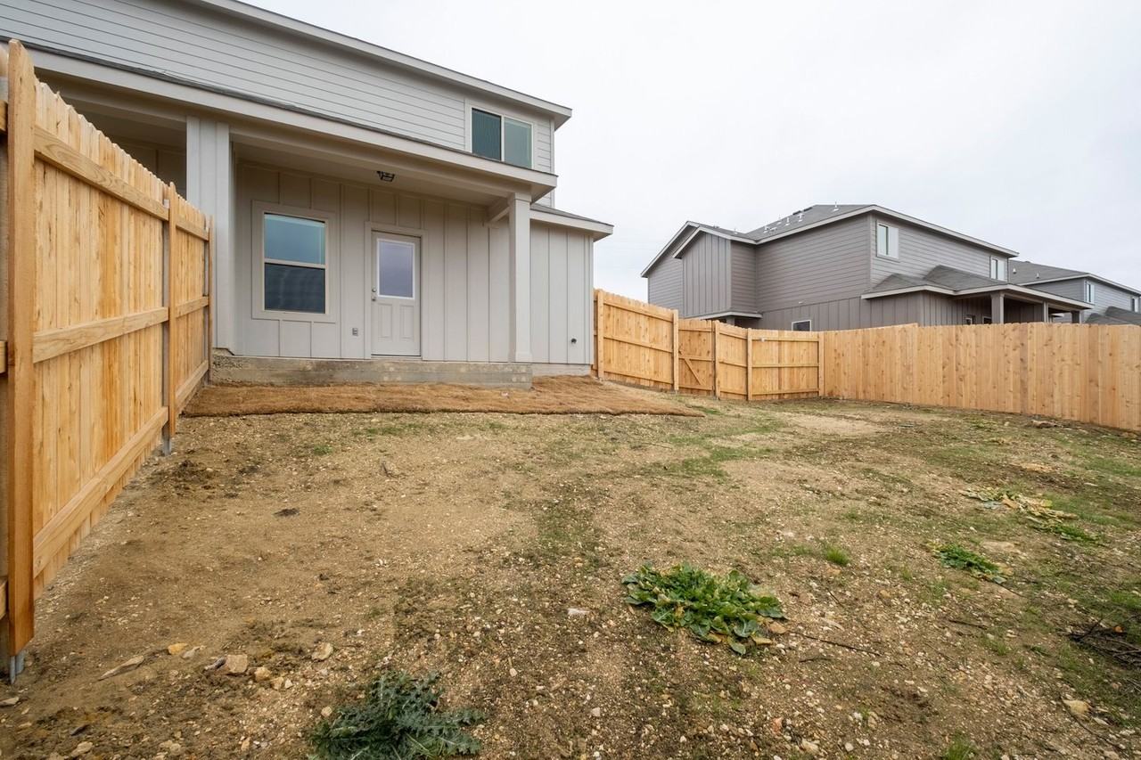 1203 Garland Rd - Photo 6 of 28