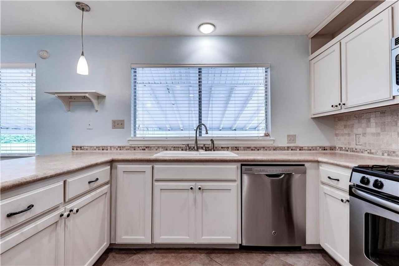 12314 Wipple Tree Cv - Photo 2 of 35