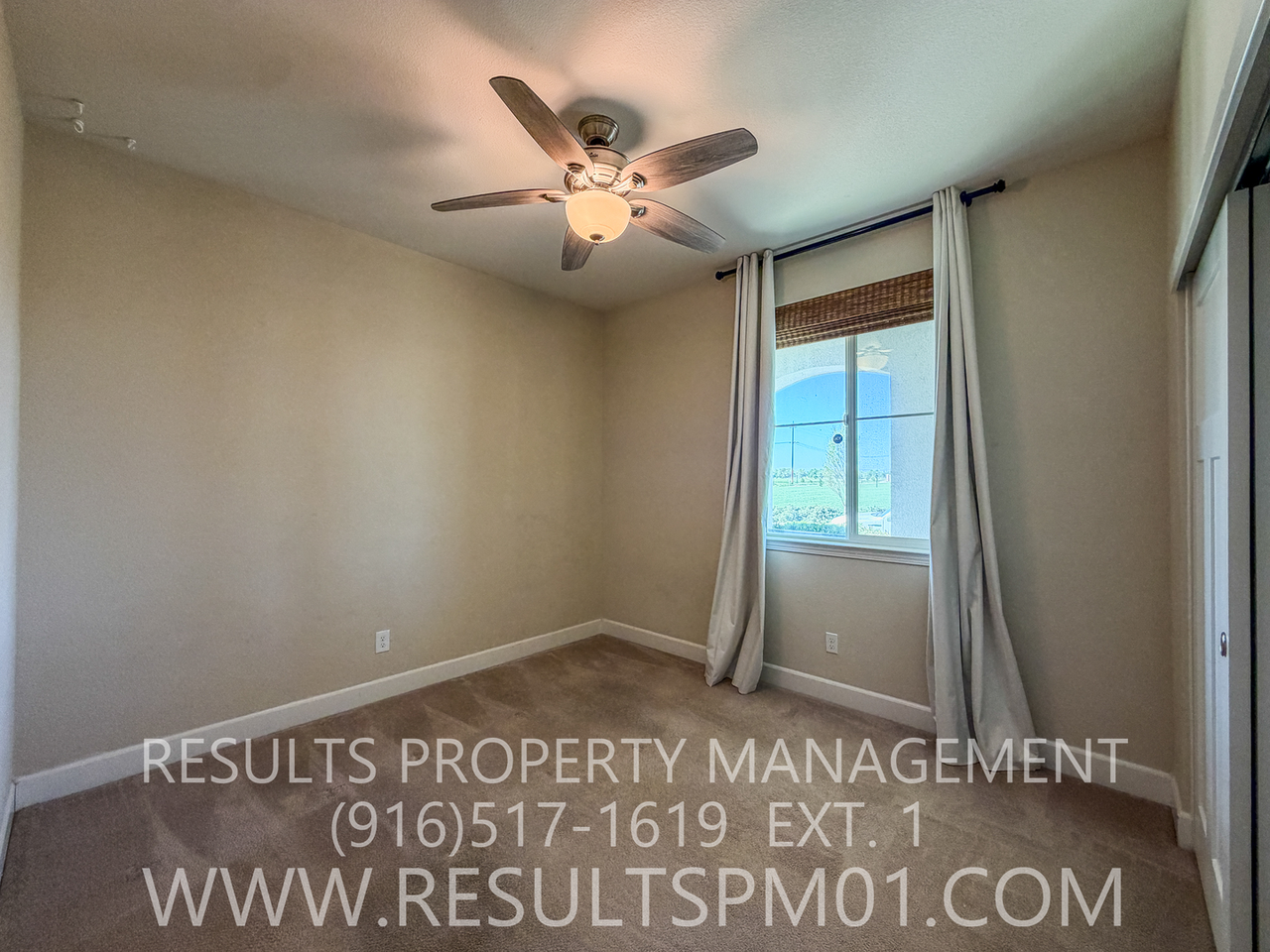 1573 Osborn Dr - Photo 4 of 35