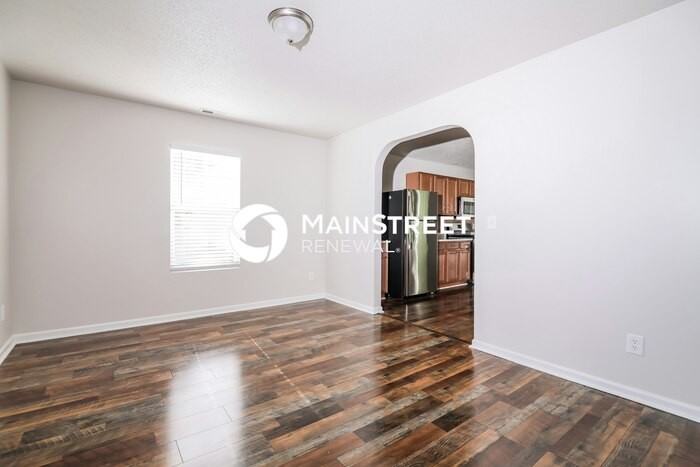 1214 Whitman Dr - Photo 4 of 17