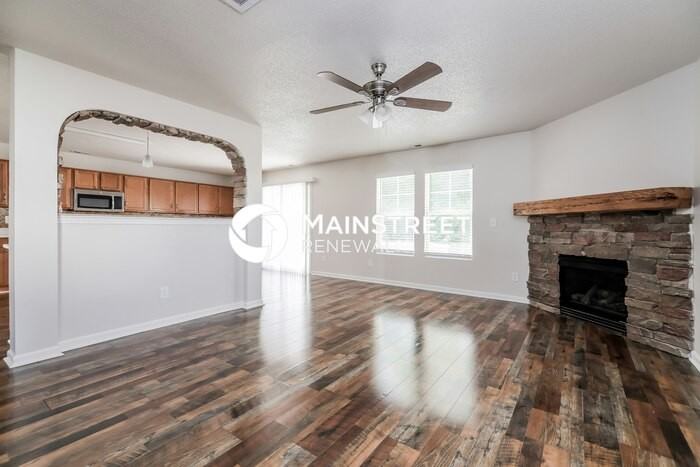 1214 Whitman Dr - Photo 6 of 17