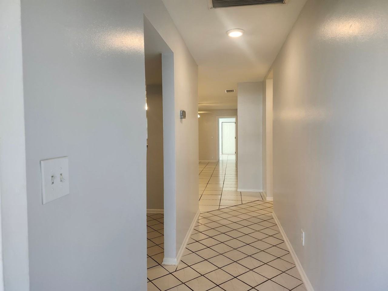 1901 Se 15th Pl - Photo 2 of 22