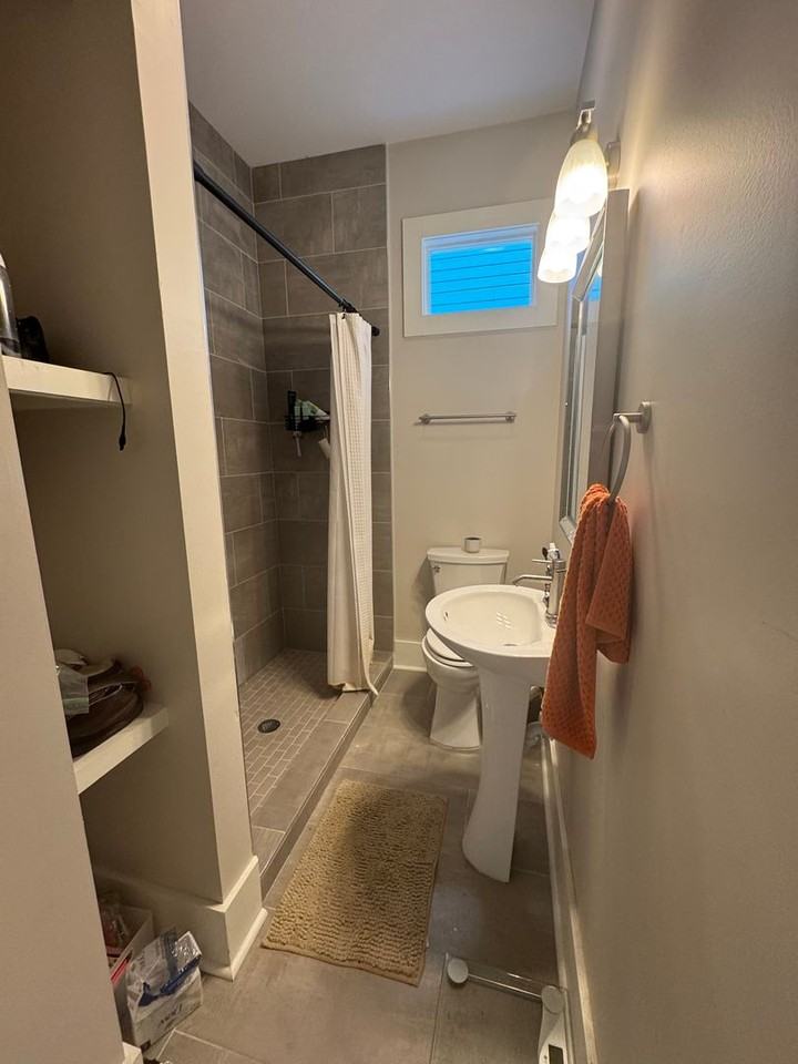 1133 1133 Pine St. - 7214 Oak St - 1133 Pine Lower Rear / 7212 Oak - Photo 6 of 12