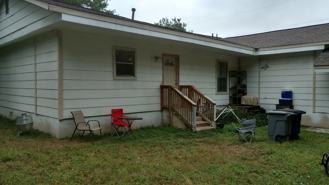 107 E Powell Ln - Photo 1 of 1