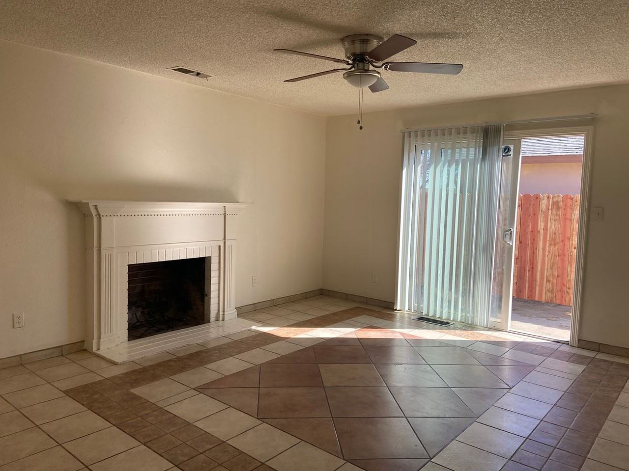 211 Camron Ave - Photo 2 of 11