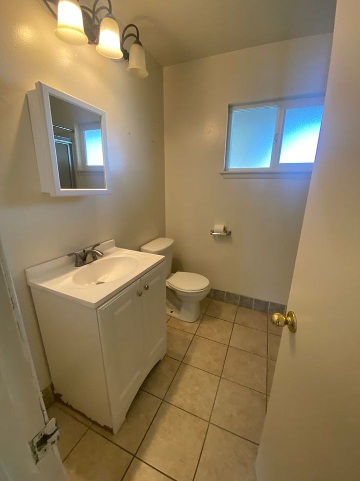 211 Camron Ave - Photo 7 of 11