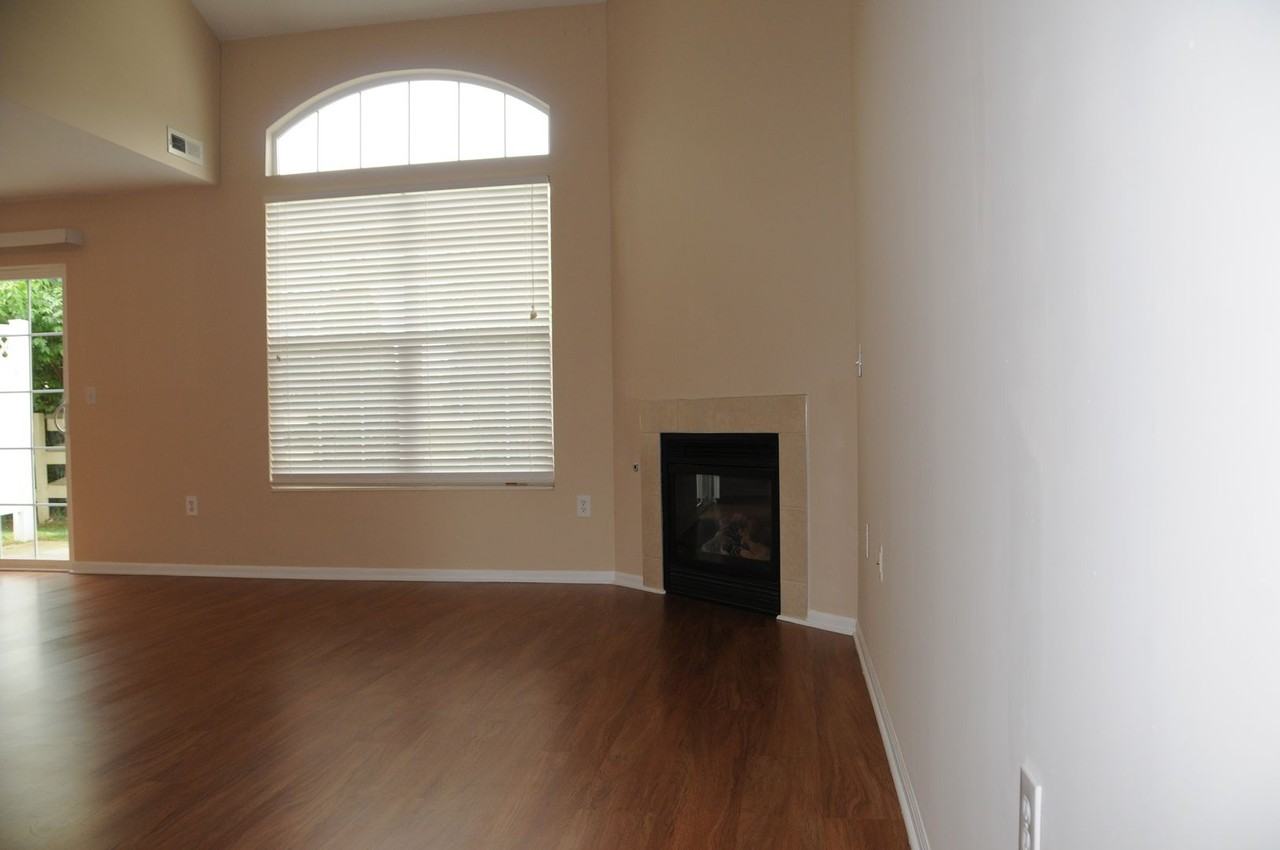 5115 Vinings Blvd - Photo 3 of 20